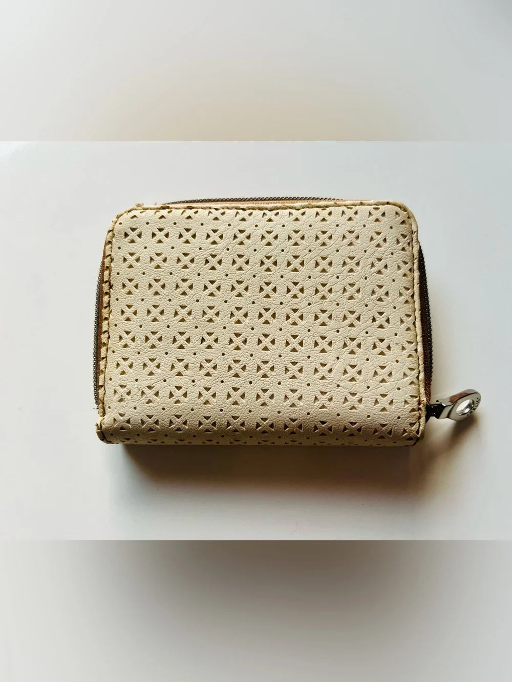 Relic by Fossil Leather Zip around wallet/Excellent condition/Discounted shippin